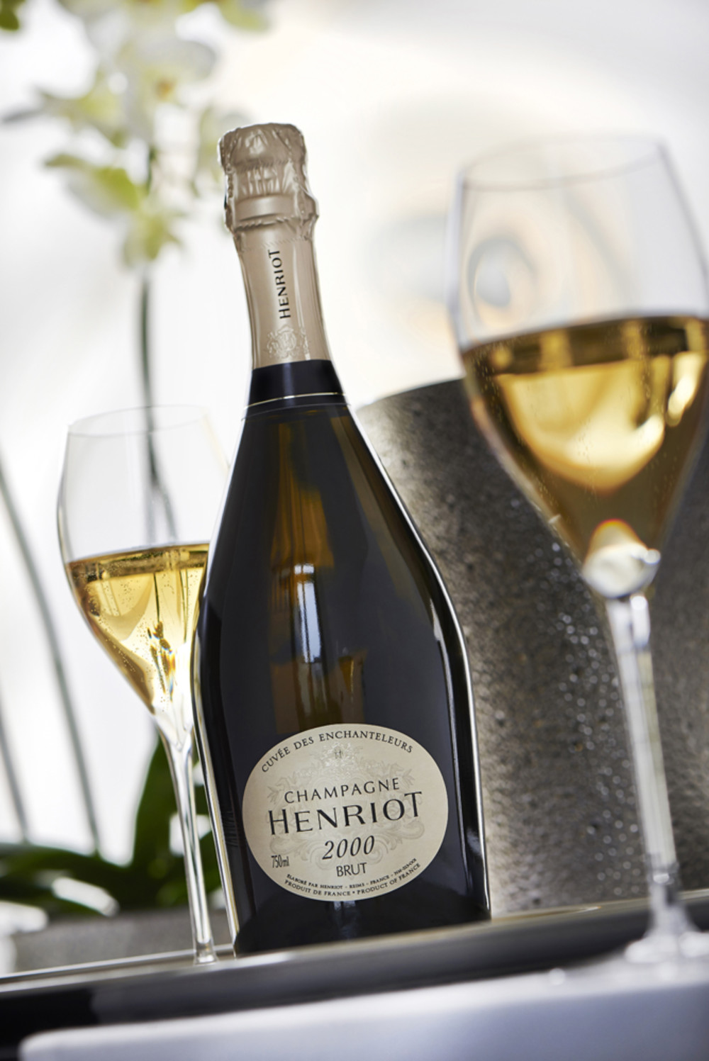 Champagne HENRIOT_Enchanteleurs 2.jpg